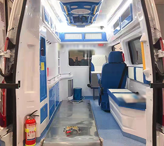 日嘎则车辆内部展示