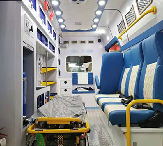 日嘎则车辆内部展示