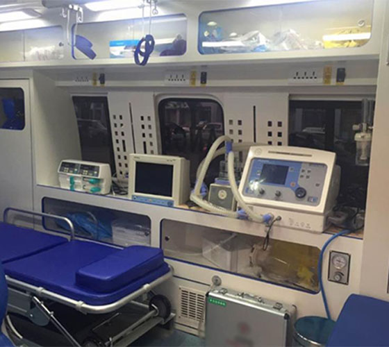 日嘎则车辆内部展示