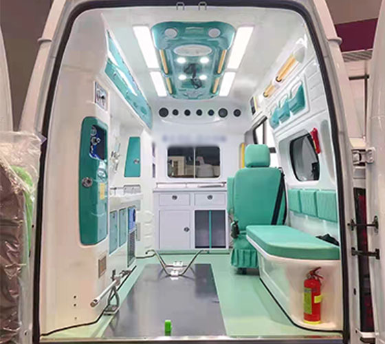 日嘎则车辆内部展示